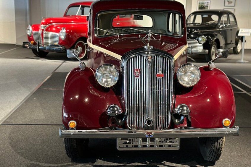 Visit the Motor Museum in a TESLA 4
