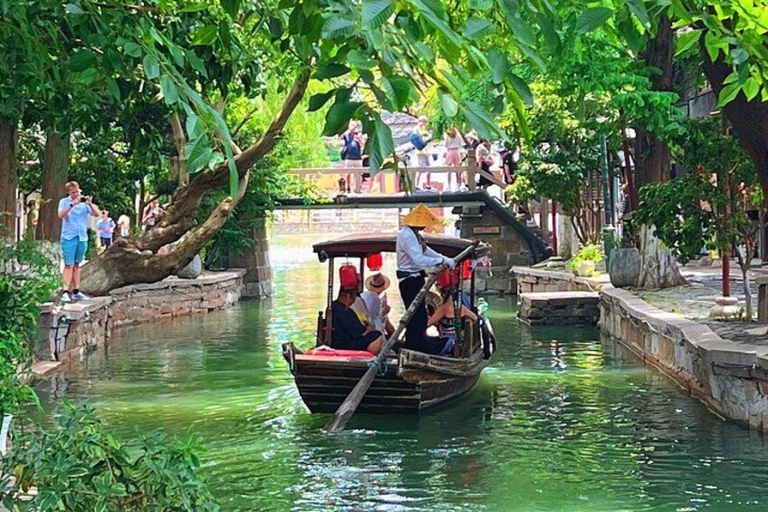 Zhujiajiao Water Town and Shanghai Full Day Private Tour 1