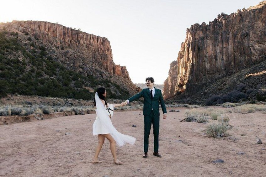 Private Vacation Photoshoot with Photographer in Santa Fe 1