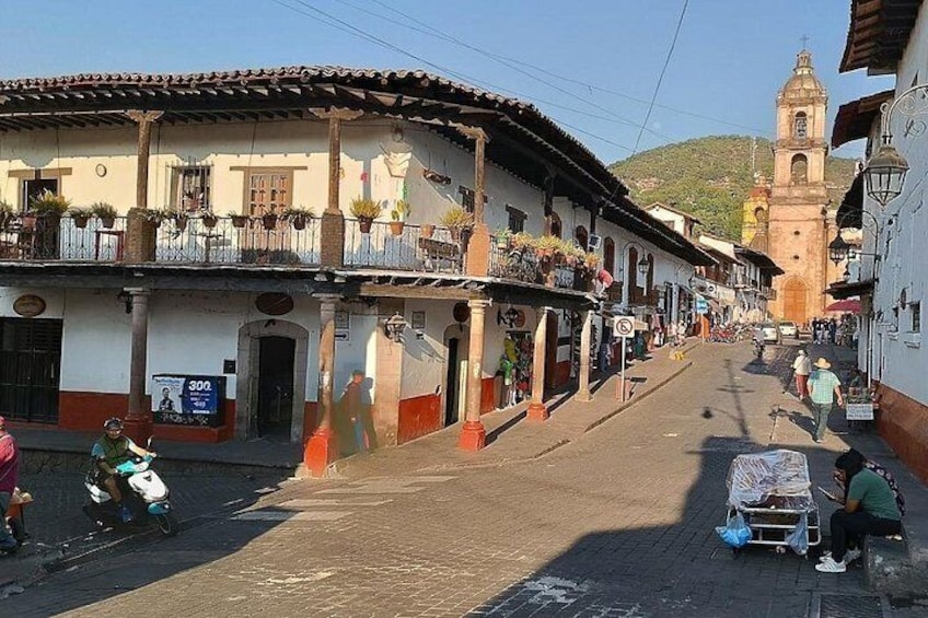 Valle de Bravo: Walking Tour & Ride a Jet Ski from Mexico City 3