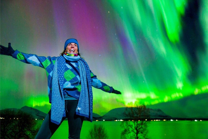 Picture 3 for Activity Tromsø: Northern Lights Chase with Expert Aurora Hunters 2