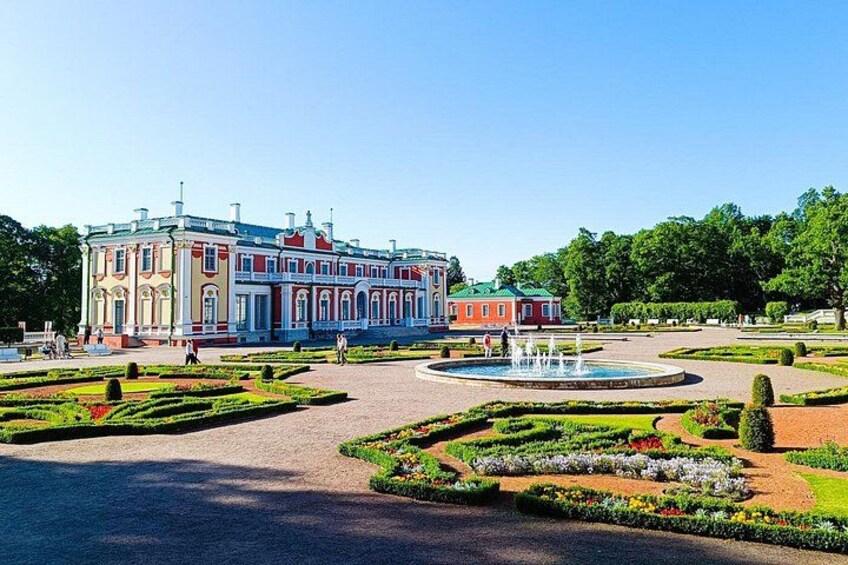 Tales of Tallinn 4 Hour Sightseeing Tour 2