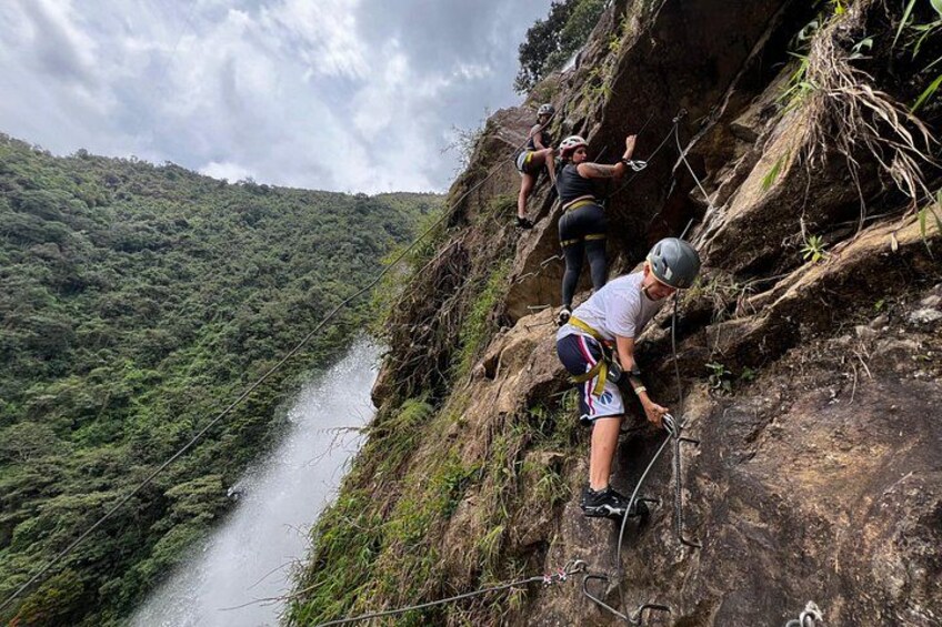Zip-line, Climbing and hiking in the Salto del Buey waterfall 3