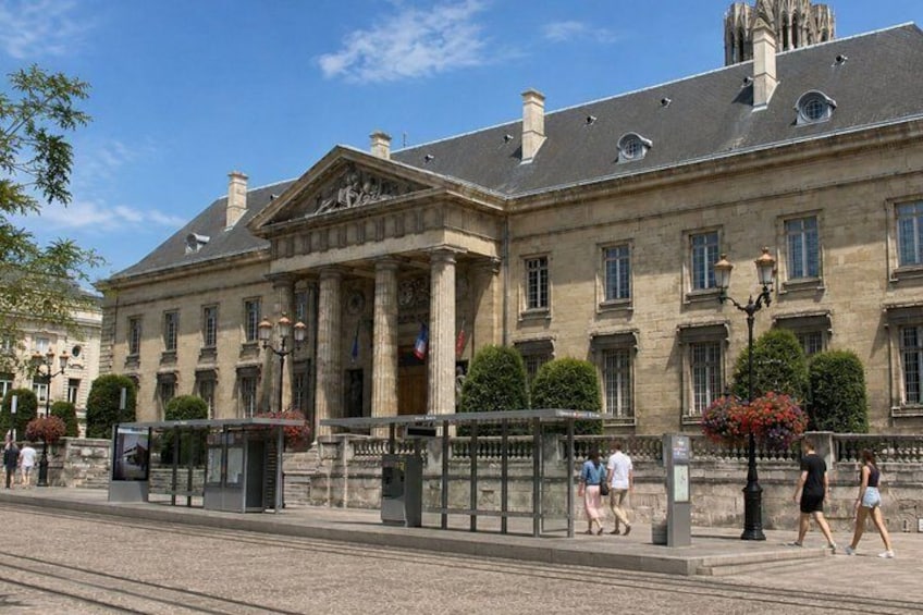Reims Scavenger Hunt & Highlights Self-Guided Walking Tour 2