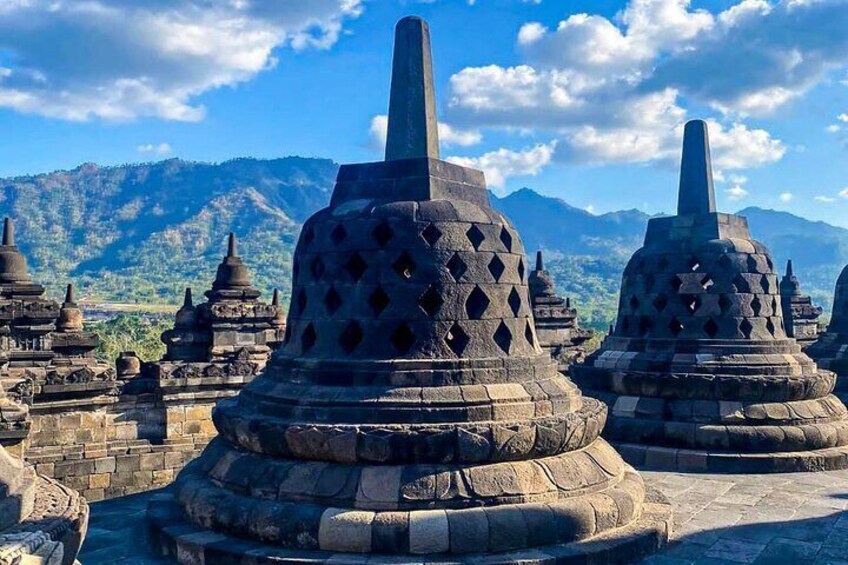 Private Borobudur Heritage Tour – Merapi Jeep & Prambanan Temple 1