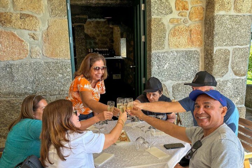 Best of the Douro in a Day: Boat, Wine and Family Lunch 2