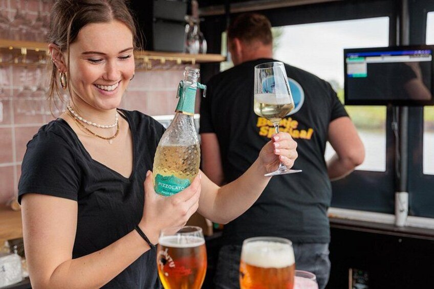 Groningen: Terrace Boat Experience with a Cozy Bar: 1.5 Hours 3