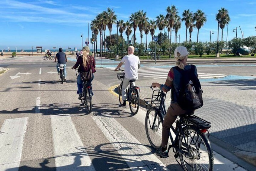 Valencia: E-bike Tour, Beaches & City of Arts and Sciences 1