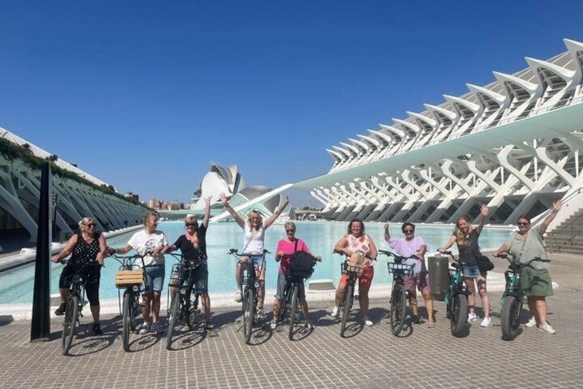 Valencia: E-bike Tour, Beaches & City of Arts and Sciences 4