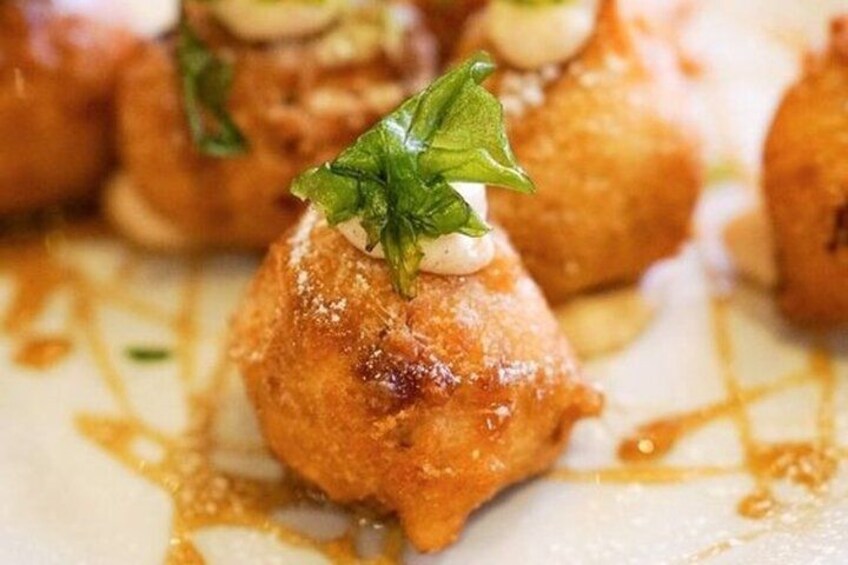 New Orleans Street Food Tour With A Local Guide 1