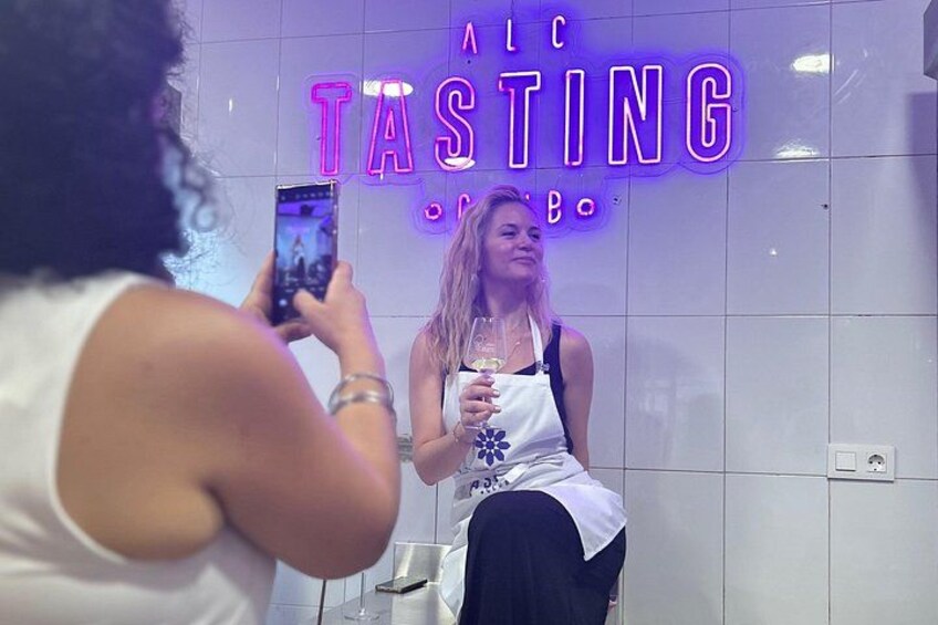 Alicante Paella Cooking Class, Tapas, Drinks & Central Market 3