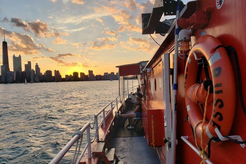 Historical and Architectural Chicago Fireboat River & Lake Cruise 2