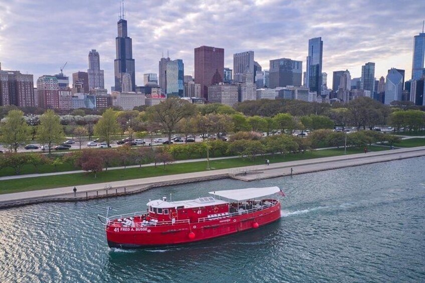 Historical and Architectural Chicago Fireboat River & Lake Cruise 2