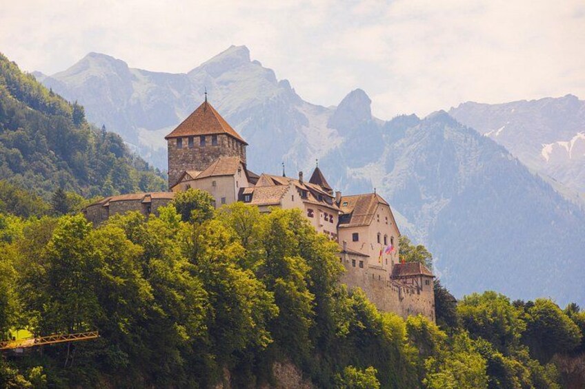 Private day trip from Zurich to Heidiland and Vaduz 2