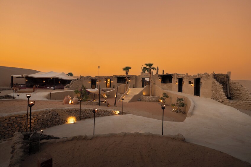 Tour Dubai: Luxury Desert Camp Safari, Dune Bashing, Quad Bike & Dinner 3