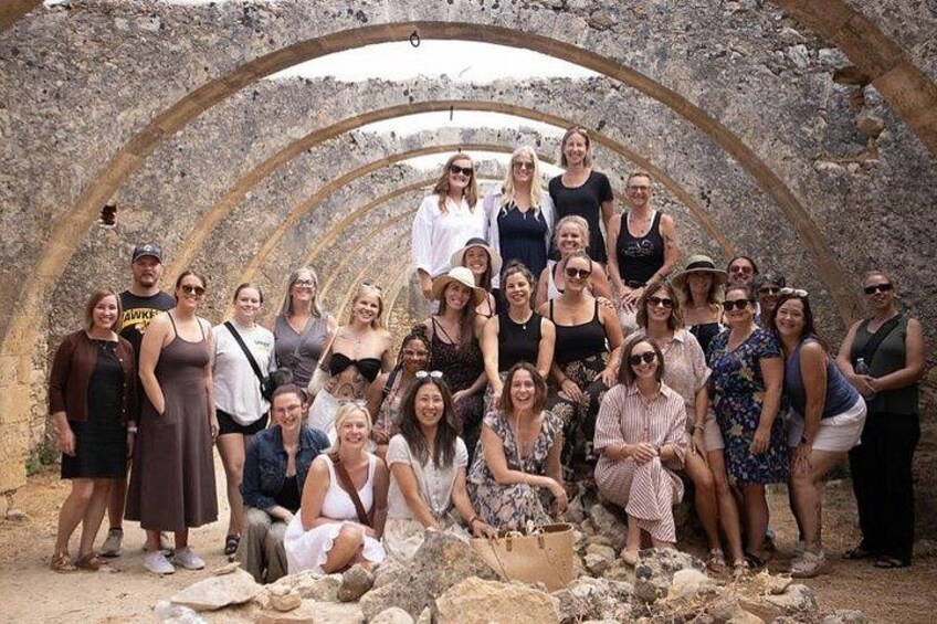 Gastronomy tour and wine tasting in traditional villages 2