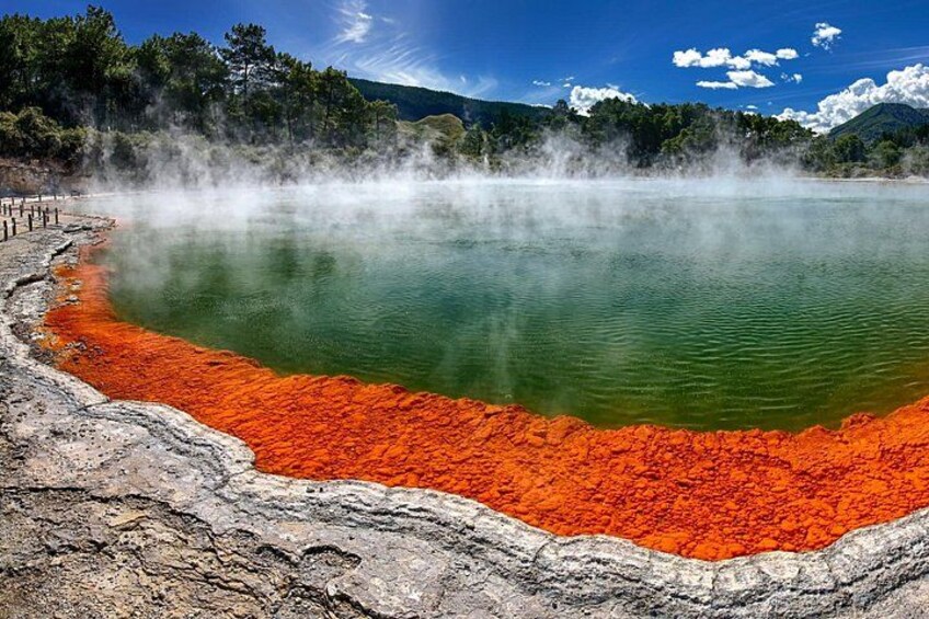 Private Tour Rotorua & Taupo - Waiotapu Wonderland & Huka falls 3