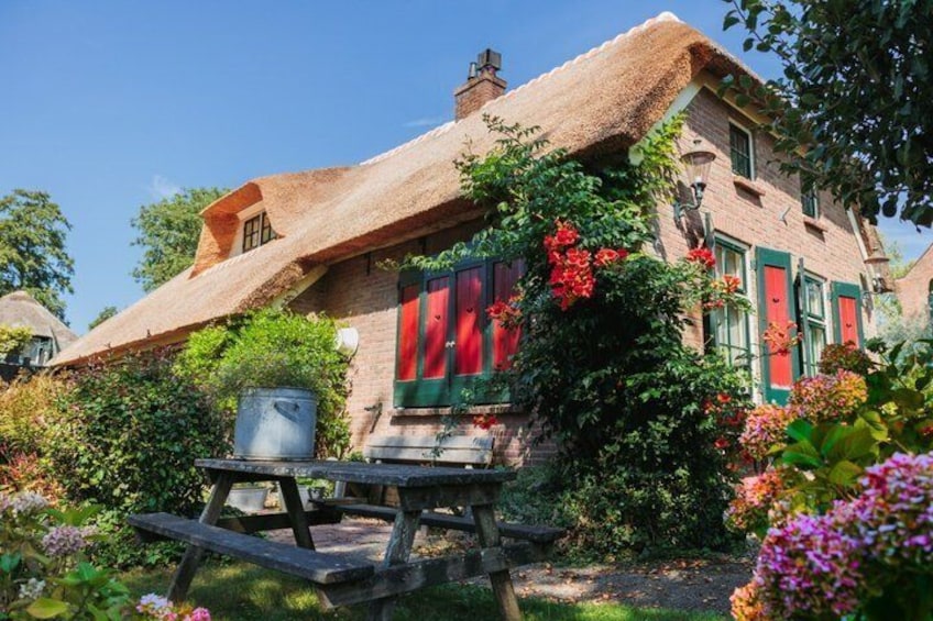 From Amsterdam to Giethoorn Day Trip & Guided Canal Cruise 5