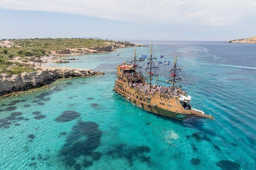 3 Island Luxury Cruise with 4 Swimming Stops with Captain Morgan 4