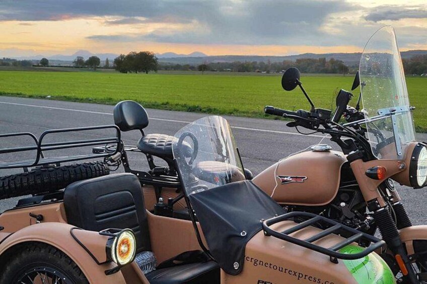 vintage sidecar ride in Auvergne 5