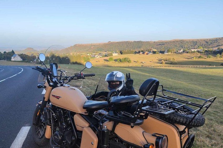 vintage sidecar ride in Auvergne 3