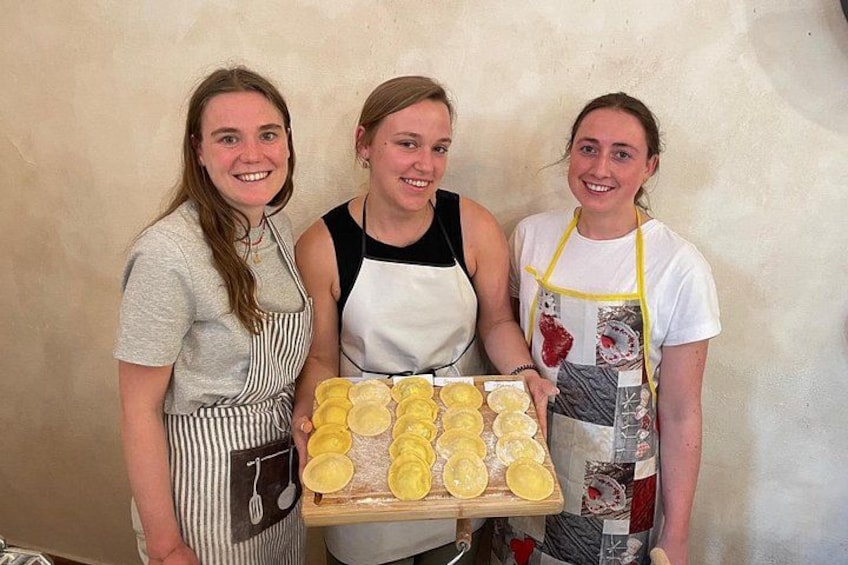 Milan: Pasta and Tiramisu Small Group Cooking Class with Wine 2