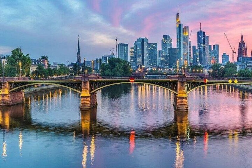 Frankfurt Must-See Attractions Walking Tour With A Guide 2