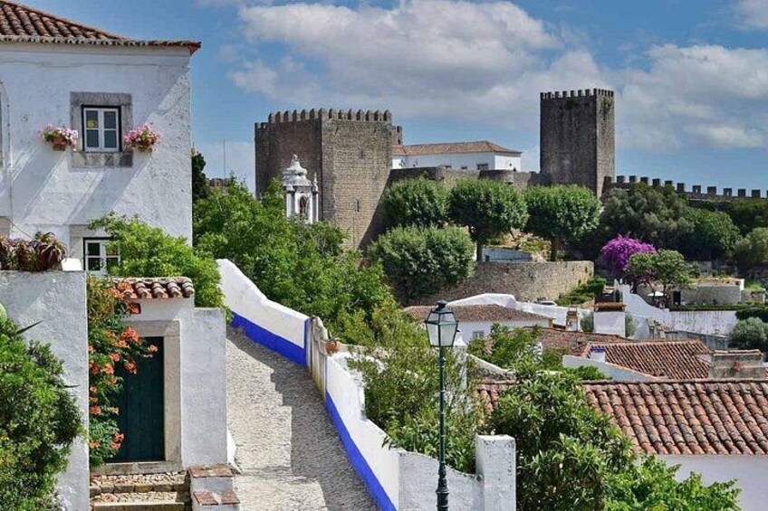 The beautiful town of Óbidos 5