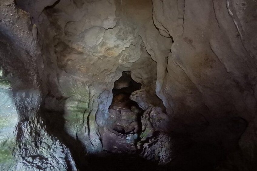 The corridor of the Bat Cave. 5
