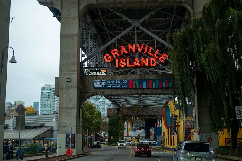 Picture 7 for Activity Vancouver: Capilano Bridge, Stanley Park & Granville Island 2