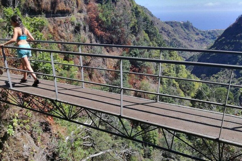 Wet your hair in the amazing Moinhos/Nova Levada 3