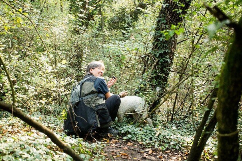 Truffle Hunting and Lunch in Piedmont Trattoria 4