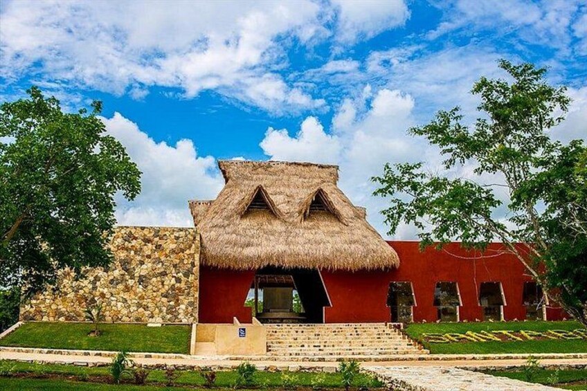 Tour to the Cenotes of Santa Bárbara and Acanceh 2