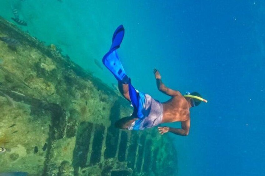 Barbados Glass Bottom Boat Cruise and Snorkeling 3