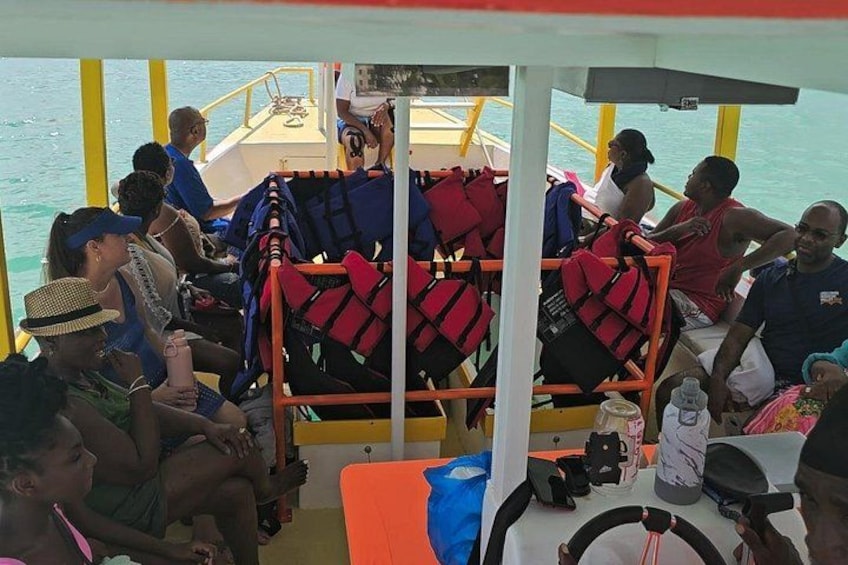 Barbados Glass Bottom Boat Cruise and Snorkeling 4