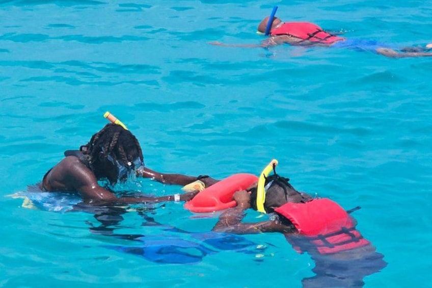 Barbados Glass Bottom Boat Cruise and Snorkeling 4