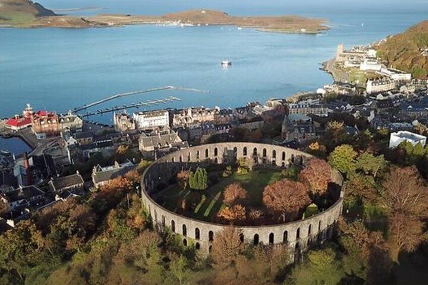 Join us on a private tour for up to 8 people, visiting stunning sites like Loch Lomond, Glencoe, and Oban. 5