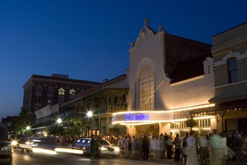 Pensacola Walking Ghost Tour With Ghost Hunting Equipment 3