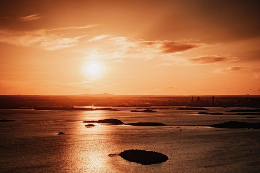 Private Luxury Helicopter Flight Over Boston with Hotel Pick-Up 2
