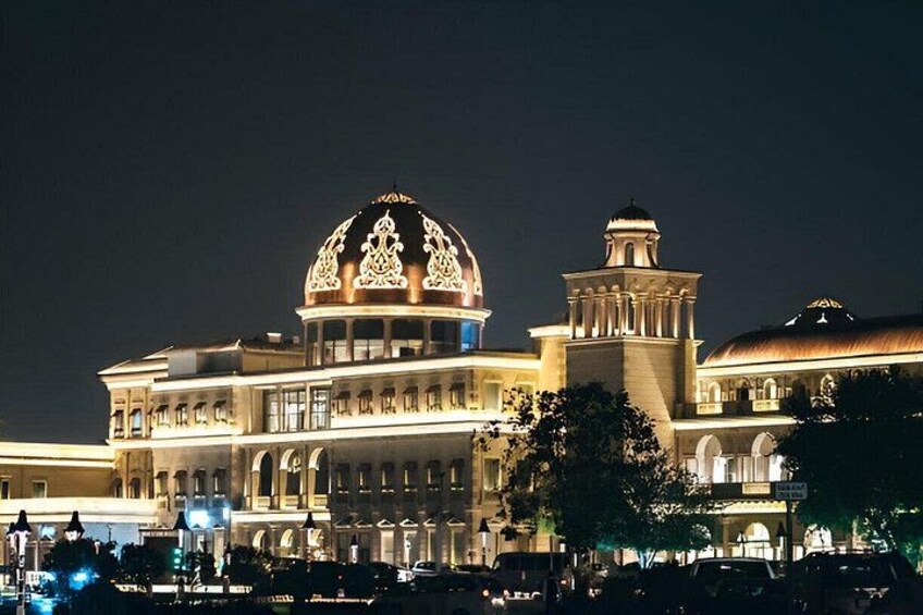 Doha Night City Lights Tour with Arabian Dhow Cruise 3