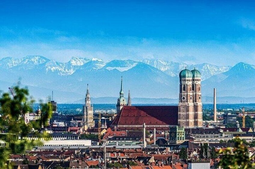 Munich Must-See Attractions Walking Tour with a guide 2