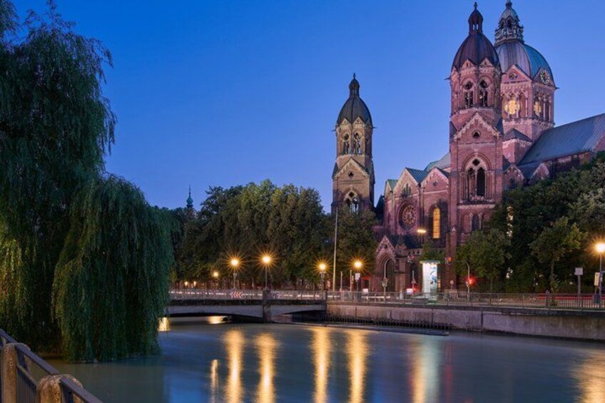 Munich Must-See Attractions Walking Tour with a guide 5