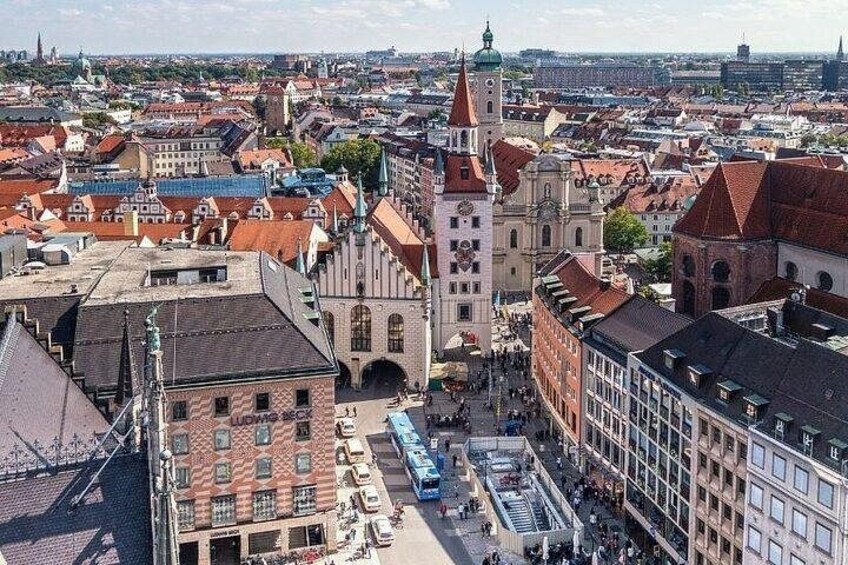 Munich Must-See Attractions Walking Tour with a guide 1