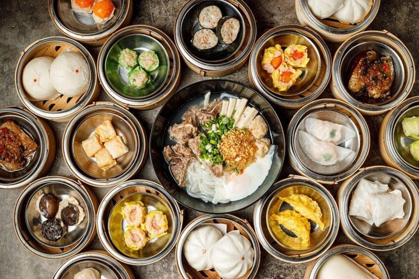 Best Street Food Tour With a Local Guide in Hong Kong 4
