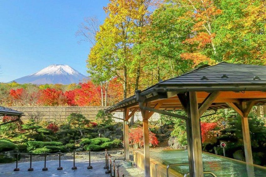 Full Day Tour at Mt. Fuji, Onsen, Lake Kawaguchi and Yamanaka 3