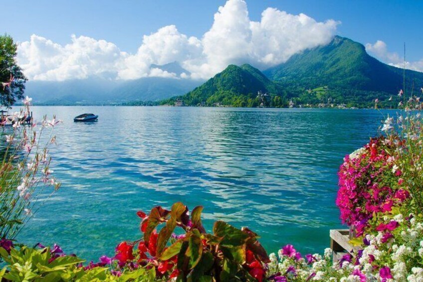 Annecy Scavenger Hunt & Highlights Self-Guided Walking Tour 5