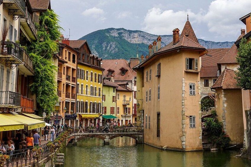 Annecy Scavenger Hunt & Highlights Self-Guided Walking Tour 3