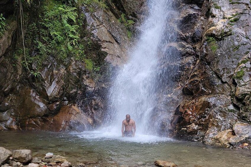 SECRET WATERFALL HIKE TOUR - ULTRA TOURS MEDELIN 1