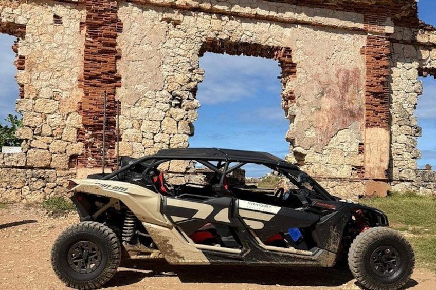 Ride through Aguadilla’s rugged terrain with Aventoura’s safe, reliable UTVs. 4