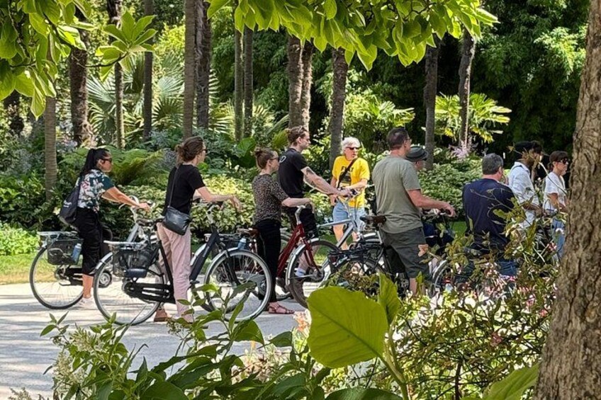 3-Hour E-Bike Immersive Tour of Bordeaux - English Tour 1